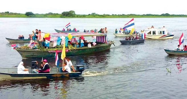Paraguay – Processione acquatica con Maria Ausiliatrice