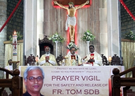 Inde – Bangalore se recueille en prière pour le P. Uzhunnalil et les victimes de la violence au Yémen