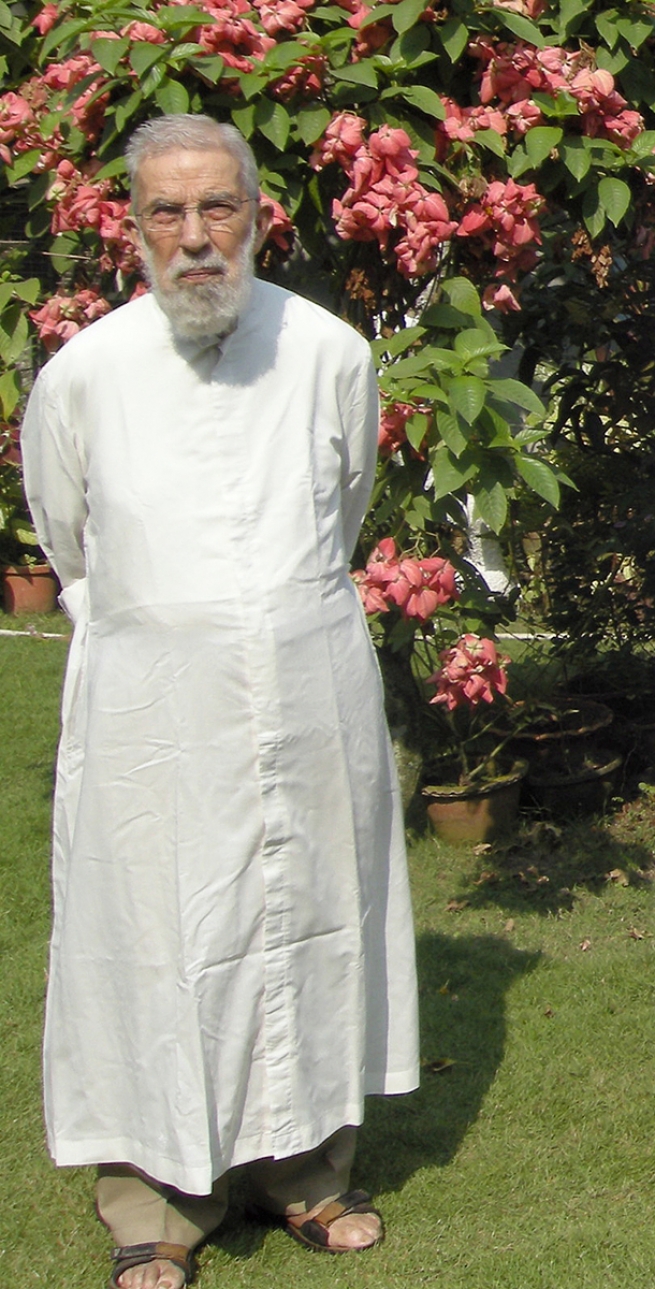 Indie – Pożegnanie ks. Mario Porcu, salezjanina, misjonarza pioniera