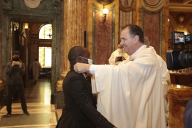 Italia - Entrega de cruces misioneras