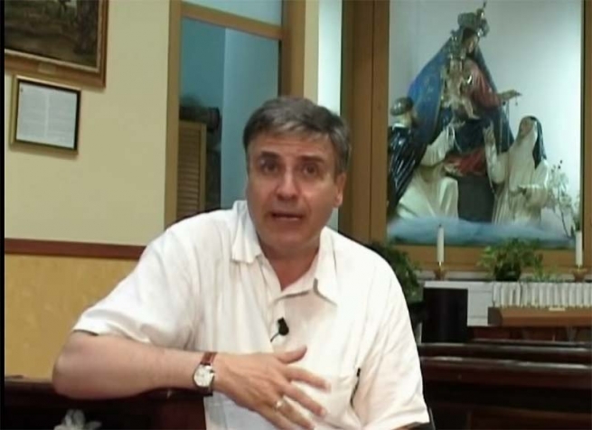 Italia – Don Antonio Palmese, un professore impegnato nel sociale