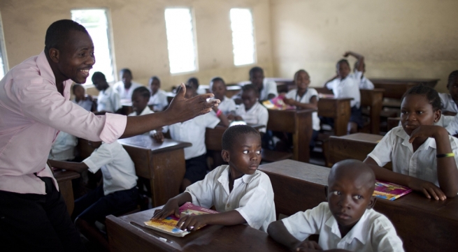 RMG – Dans la Journée Mondiale des Enseignants, un jour éminemment salésien : « enseigner en liberté »