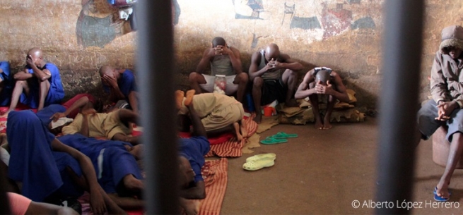 Sierra Leone – « J’étais en prison et vous êtes venus me trouver » Miséricorde en action avec ‘Don Bosco Fambul’