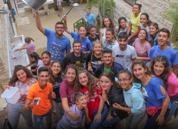 Syria – W celu przezwyciężenia traumy po trzęsieniu ziemi salezjanie organizują obozy letnie dla dzieci
