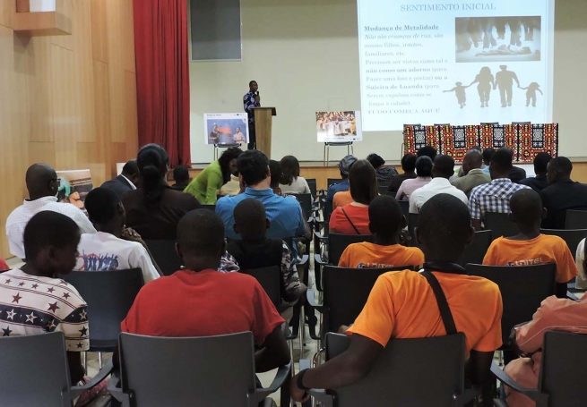 Angola - Proyecto Educativo-Pedagógico para la rehabilitación de los niños y adolescentes de la calle