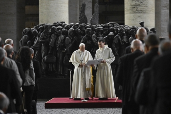 Vatican - Le Pape : la douleur des migrants crie devant Dieu qui connaît leurs visages