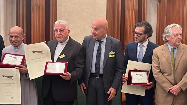 Italie – Des reconnaissances au P. Giuseppe Costa, SDB, en tant qu'expert en communication