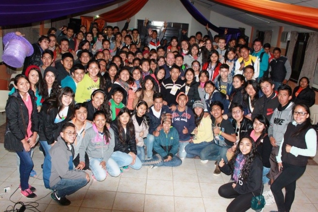 Bolivia - Hundreds of young people prepare to be Salesian Leaders