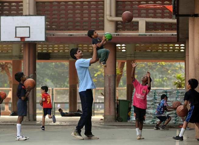 India - Don Bosco en Matunga: donde las estrellas del baloncesto educan a los niños