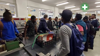 Włochy – 18 młodych migrantów na kursie dla przyszyłych mechaników: “To wspaniała szansa”