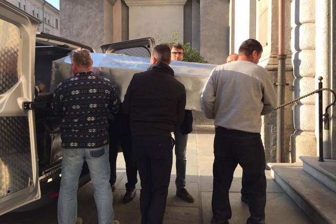 Italia – Trasladan los restos mortales de los Sucesores de Don Bosco hacia Valdocco