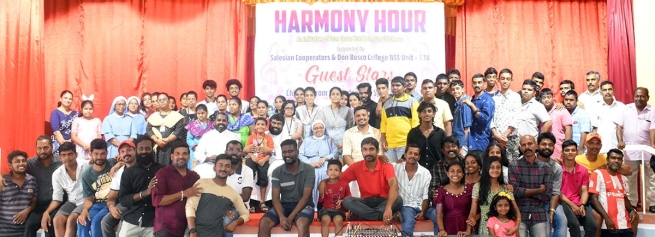 India – Il Centro Giovanile “Don Bosco” celebra la Giornata Mondiale della Musica diffondendo amore e felicità tra i bambini