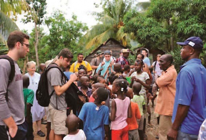 Haiti – Uczniowie “Don Bosco Prep” z Ramsey na Haiti w Roku Miłosierdzia