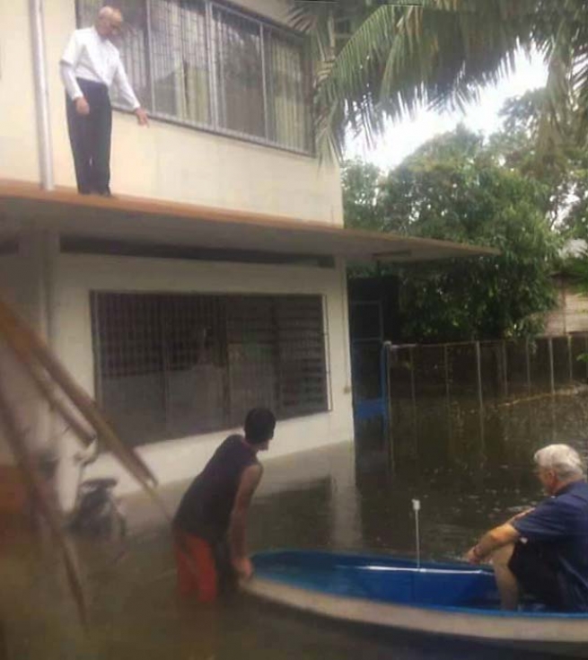 Thailandia – Le alluvioni sferzano il Sud del paese. Danni anche ad un’opera salesiana