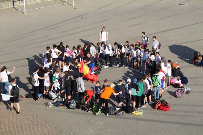 Włochy – 900 ludzi młodych uczestniczy w “DLDAY 2024” MGS inspektorii lombardzko-emiliańskiej