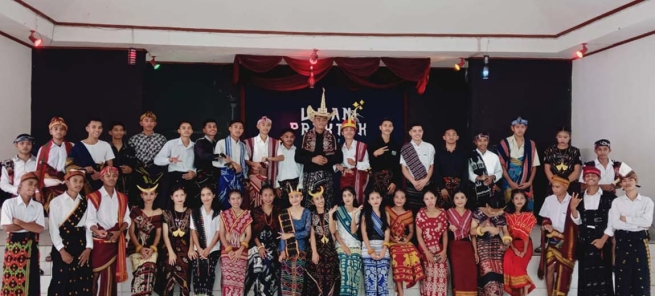 Indonesia – The students from Don Bosco Vocational School in Sumba successfully pass the practical and proficiency exams