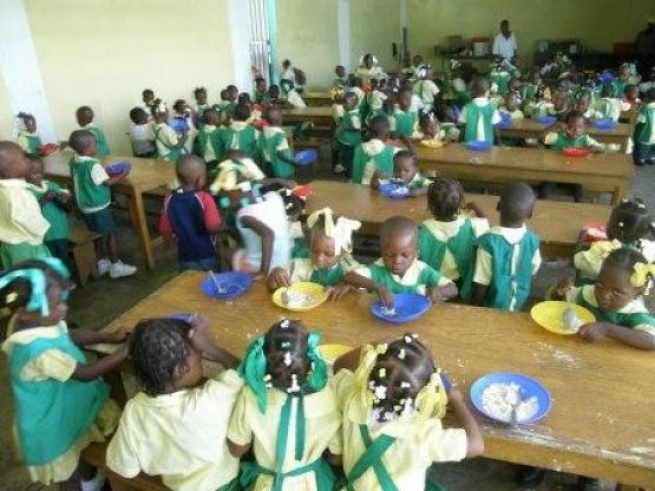 Haiti – Os Salesianos combater a fome para melhor educar