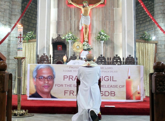 Índia – Um Dia de Oração em toda a Índia pela libertação do P. Tom Uzhunnalil SDB