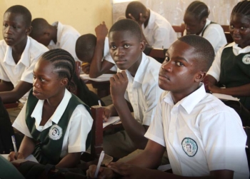 Liberia - New scientific laboratory at "Mary Help of Christians" school