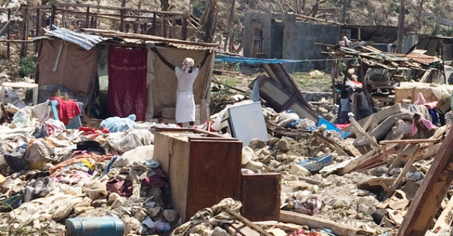 Haití – “Unos 800.000 personas necesitan ayuda alimentaria urgente”: misioneros salesianos ayudan y reconstruyen
