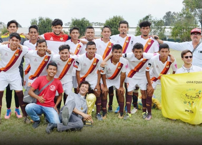 Guatemala – Iván, l’umile ragazzo la cui vita è stata cambiata dal “Deportivo Don Bosco” del Petén