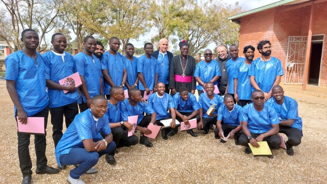 Zambia – 20 novizi salesiani emettono la loro Prima Professione