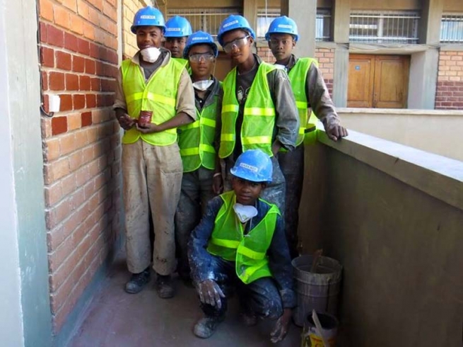 Madagascar – Rêves en chantier : les Salésiens et la Formation Professionnelle
