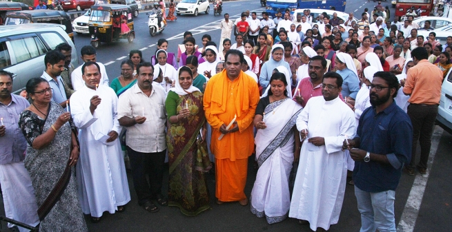 India – La Chiesa del Kerala porta il caso di don Thomas Uzhunnalil nelle strade