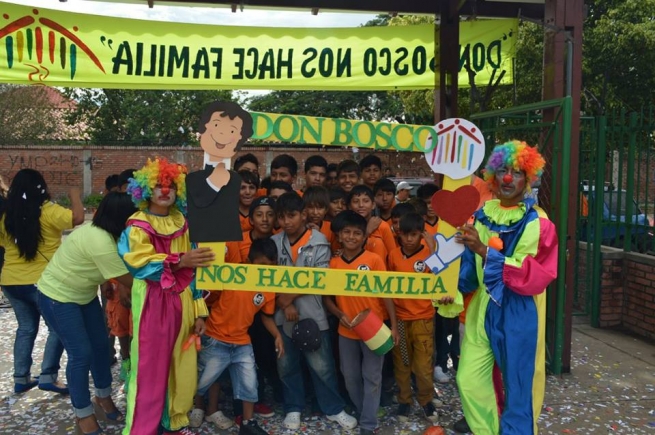 Bolivia – “Don Bosco nos hace Familia”: Hogares Don Bosco reúnen a cientos de adolescentes y jóvenes