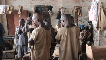 Sierra Leone - "Enfer" de Chennu, dans la prison de Freetown, en 22 minutes de film