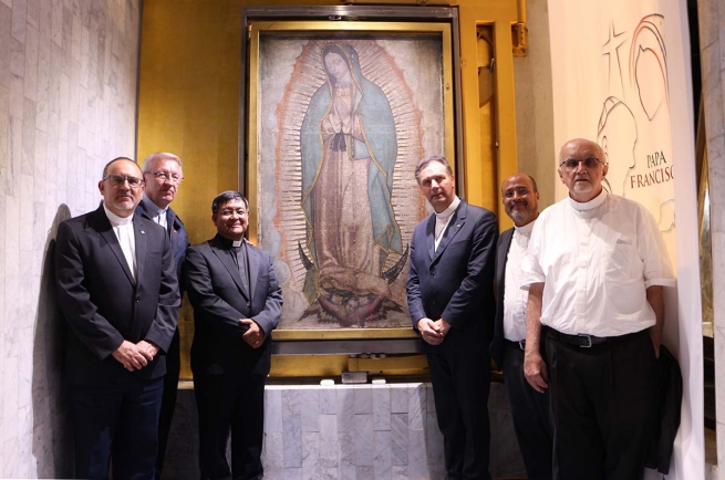 Mexico - The Rector Major to Young People: "giving oneself means experiencing true happiness"