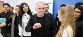 España – Ferran Adriá participa en la inauguración de una cocina comunitaria de la Fundación Don Bosco