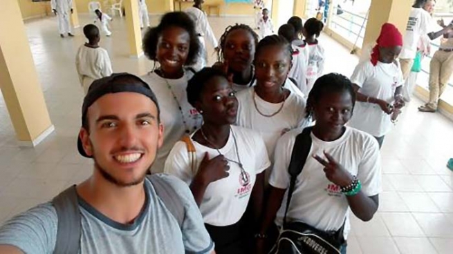 Senegal - La experiencia de Leonardo: "el mundo estimulante de Cooperación para el Desarrollo"