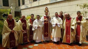 Venezuela - Ordenaciones Sacerdotales de Víctor y Phan