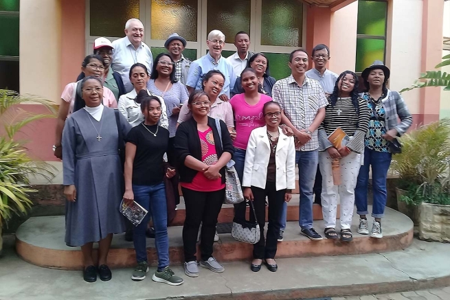 Madagascar - Visita di don Joan Lluís Playà, Delegato Centrale del Rettor Maggiore per il Segretariato per la Famiglia Salesiana