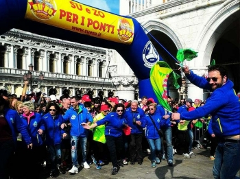 Italie - 39° “Su e Zo” à Venise: une promenade en solidarité pour la Syrie