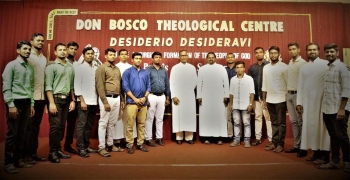 India - Seminario por el Día del Papa en el Centro Teológico "Don Bosco" de Kavarapettai