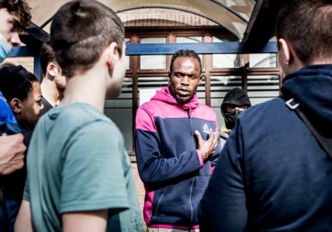 Bélgica – Isaac Kimeli, Exalumno del Instituto Don Bosco de Hal, finalista olímpico de atletismo: “Mi pasado me ha hecho lo que soy hoy”