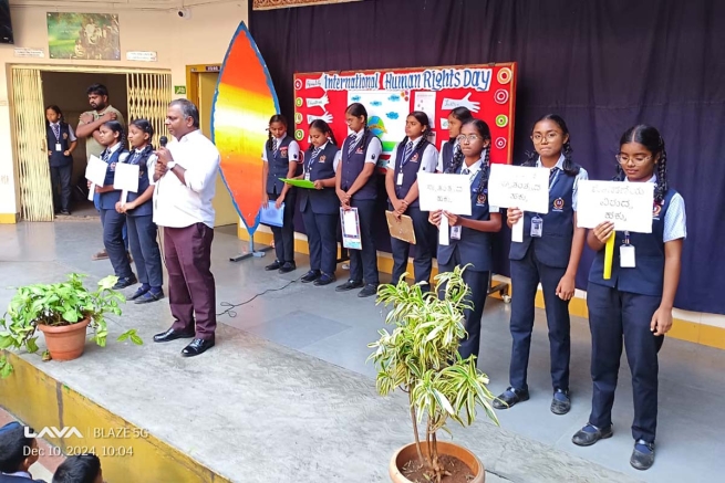 India - BREADS Bangalore fomenta el conocimiento de los derechos humanos entre los estudiantes de las escuelas Don Bosco de Karnataka