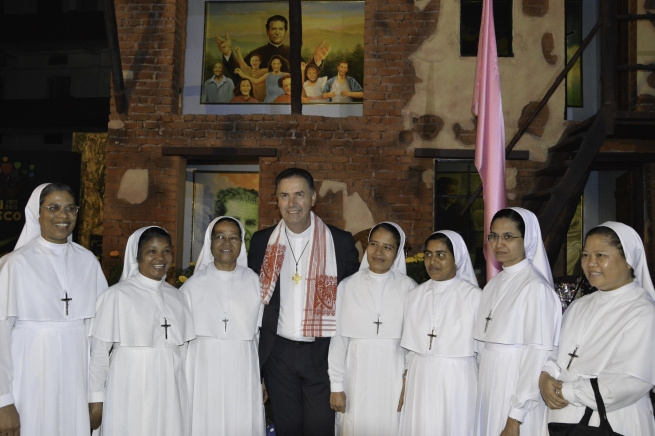 India – Il Rettor Maggiore incontra le Suore Missionarie di Maria Aiuto dei Cristiani