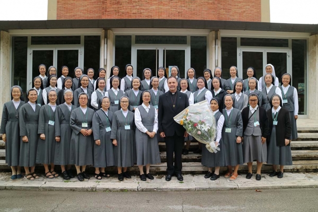 Itália – Abertura do XVIII Capítulo Geral das Irmãs da Caridade de Jesus