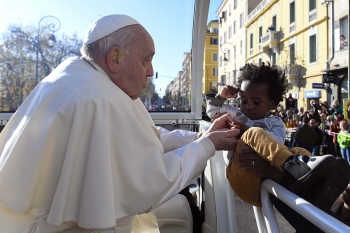 França – A Viagem Apostólica do Papa Francisco a Ajácio em nome da paz e do secularismo saudável