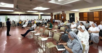 Paraguay – About fifty Salesians and Daughters of Mary Help of Christians participate in the Retreat led by Fr Pascual Chávez