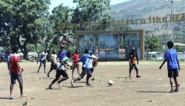 Papua–Nova Guiné – Dia do Oratório para 515 jovens