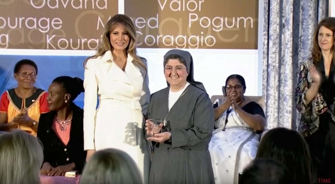 Estados Unidos – Sor Carolin Tahhan, FMA, recibió el premio "Women of Courage"