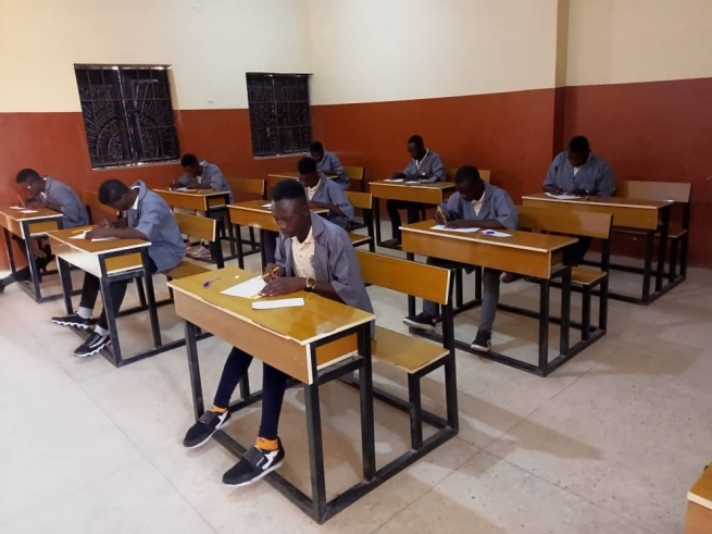 Nigeria – Una oportunidad de educación y de futuro para 150 jóvenes: las becas de “Salesian Missions”