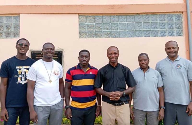 Ghana - Pastoral work and social programs supported by Salesian Missions