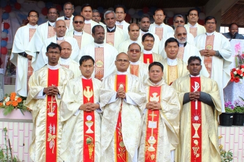 India - Ocho nuevos sacerdotes salesianos en la Inspectoría de Shillong