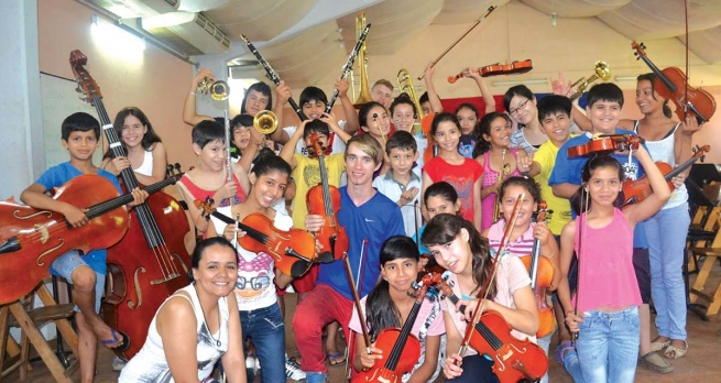 Paraguay - Tercer disco de la orquesta “Don Bosco Róga”