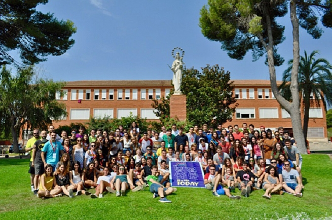 España - Un centenar de jóvenes se preparan para ser monitores de tiempo libre